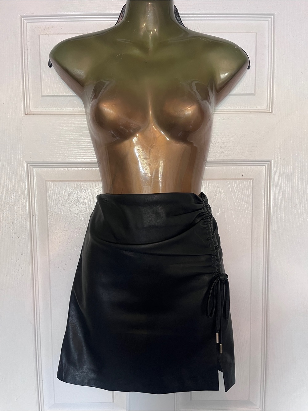 House of Harlow 1960 Black Faux (vegan) Leather Side-Ruche Mini Skirt